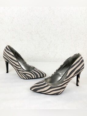 Worthington Zito Tan Zebra Print Heels Pointed Toe Boho Chic Classic